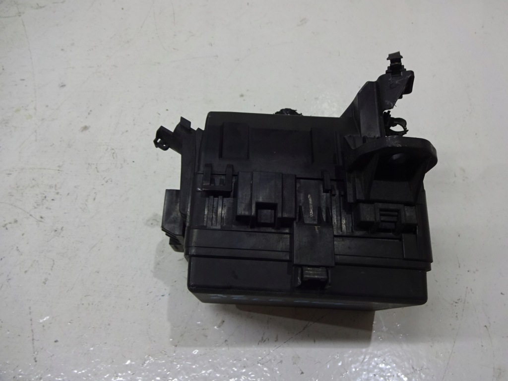 фото №4, Коробка предохранителей celerio 15-