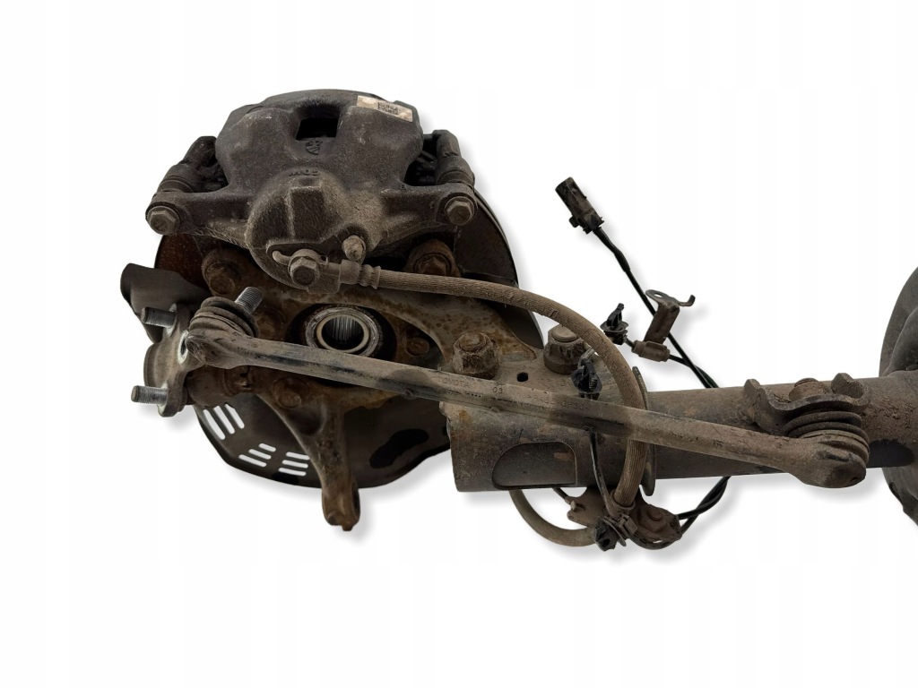 Toyota yaris cross 2024 правая сторона поворотный кулак передняя Киев