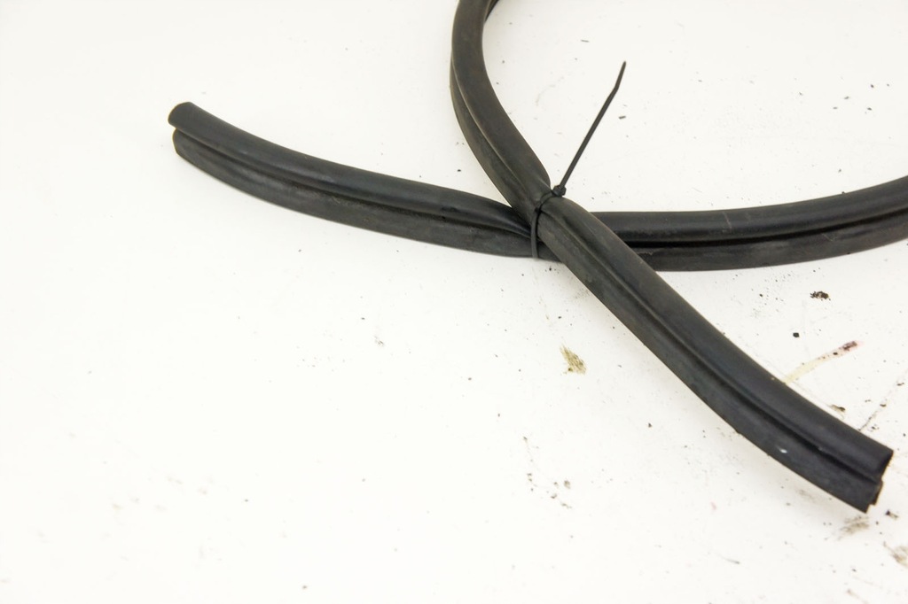 фото №5, Nh238 hyundai veloster i прокладка капот відсік