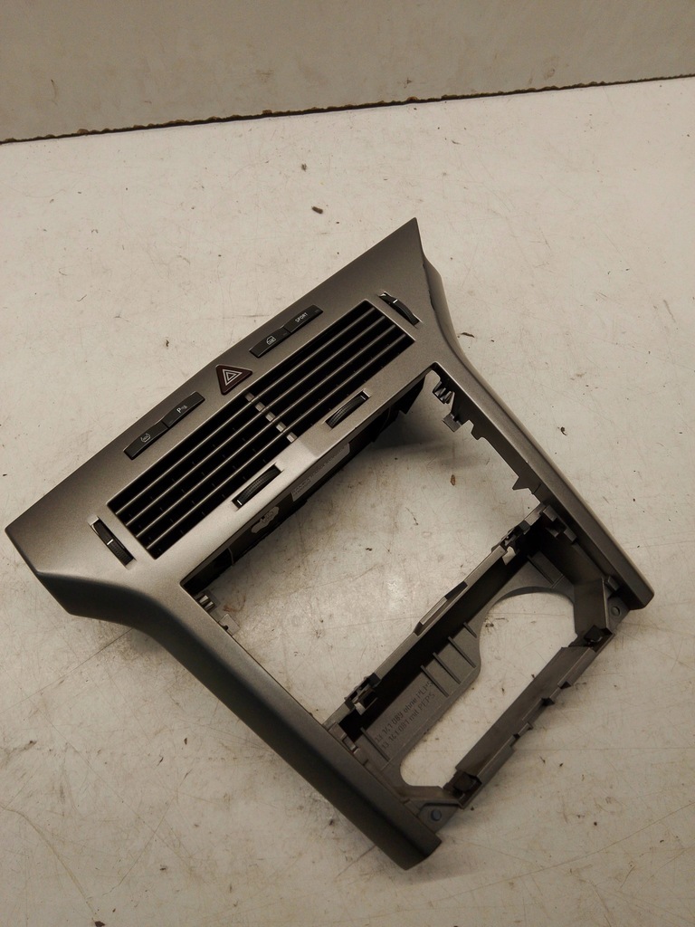 фото №1, Opel astra h рамка радио консоли 13100120