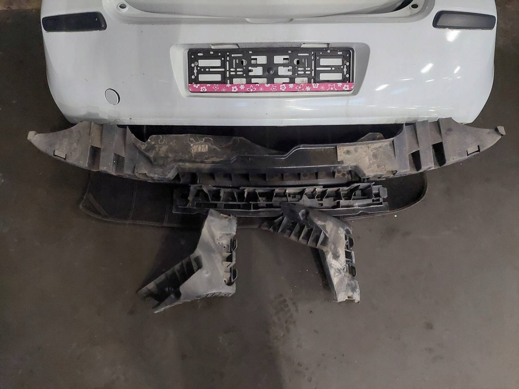 фото №9, Kompletny задня renault clio iii ov369 кришка багажника бампер лампи балка напрямні