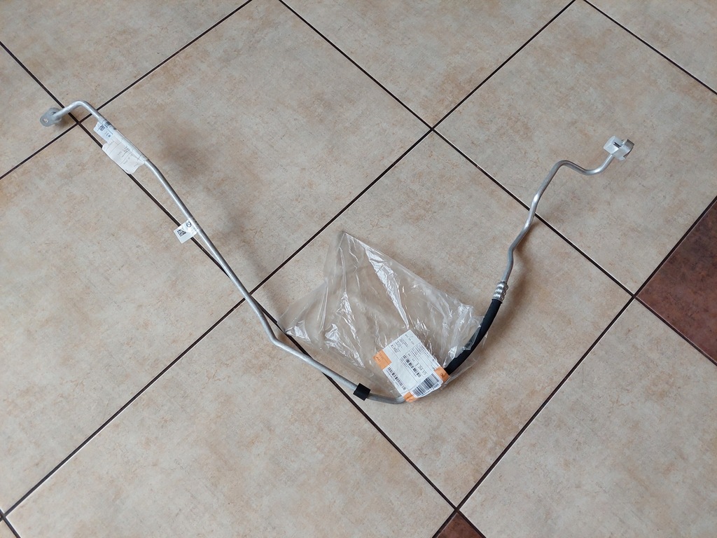 фото №1, Шланг кондиционера - bmw x5 g05 - новый