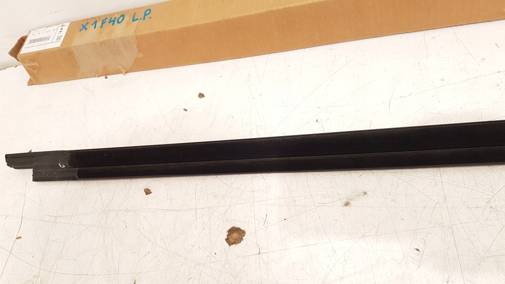 фото №6, Bmw 1 f40 молдинг уплотнитель дверь левая перед shadow 7473997