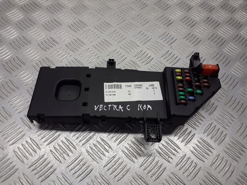 фото №1, Коробка запобіжників opel vectra c 2.2 13223678