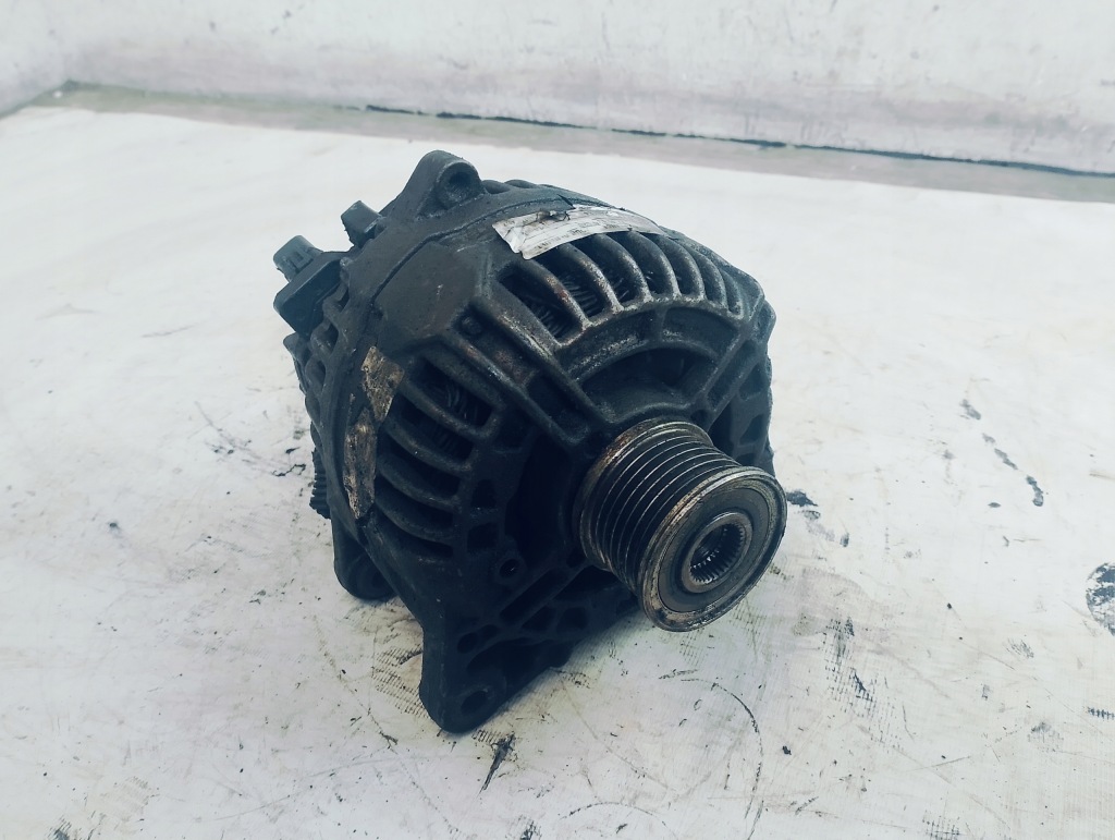 Купити Генератор 150 a renault laguna 1.9 dci