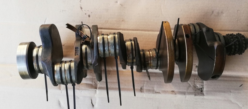 Wał коленчатый - mercedes 5.0 r1130106505 Недорого