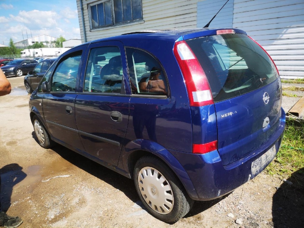 Opel meriva коробка запобіжників 2005 1.6l 330518684 13111111, 5wk48664d Київ