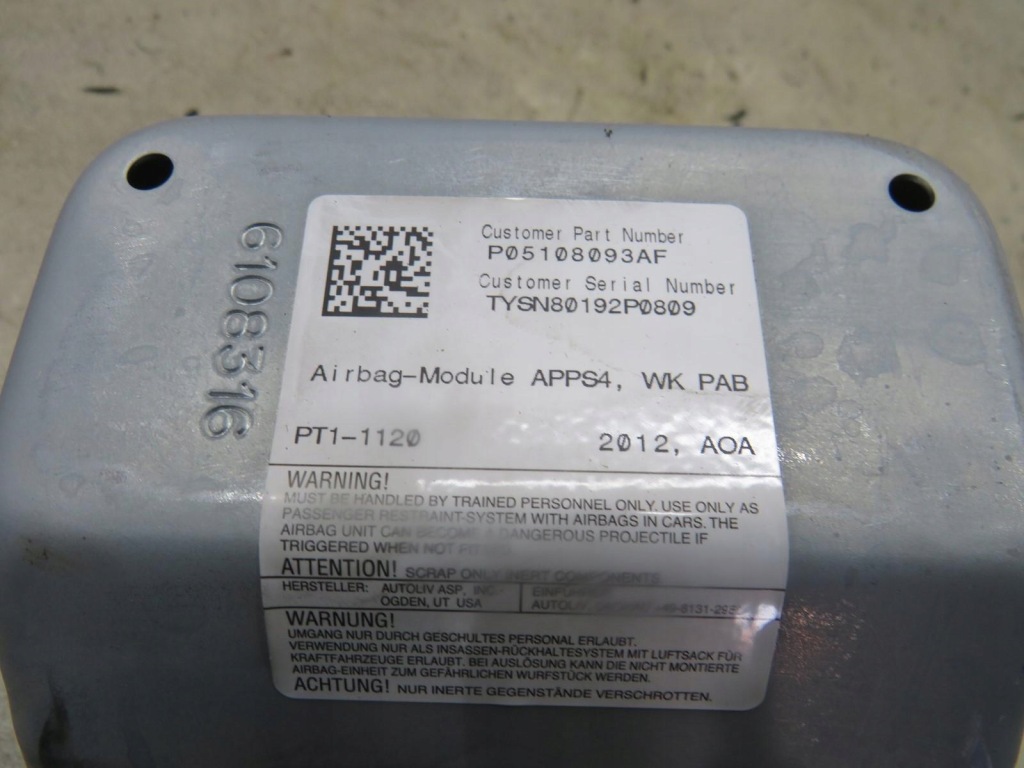 фото №5, Подушка пассажира jeep wk2 p0508093af