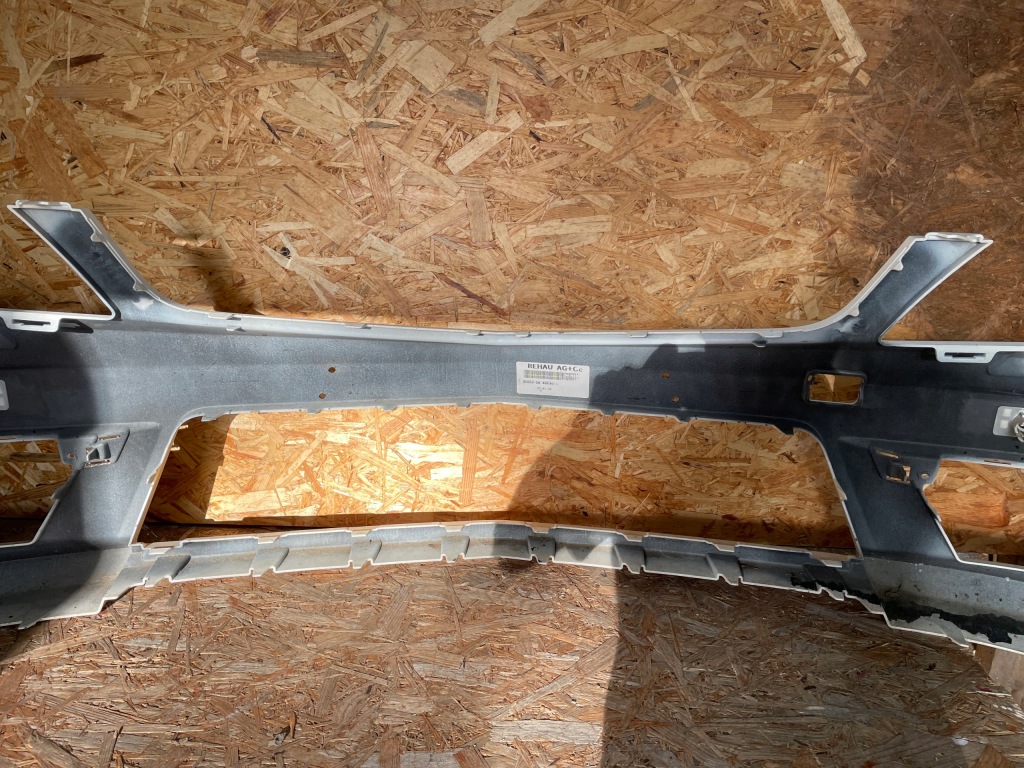 Бампер передний перед mercedes c klasa w204 рестайлинг  c63 amg с Разборки