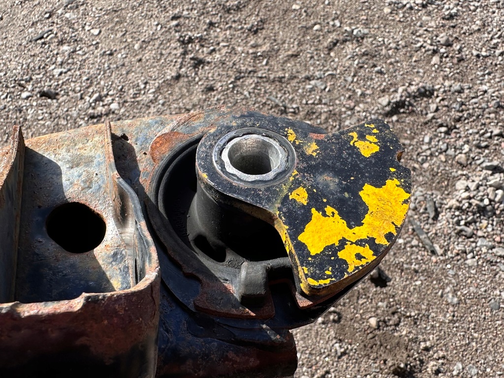 фото №8, Подрамник подрамник балка задняя задняя dodge charger 6.4 srt 2011 - 2014