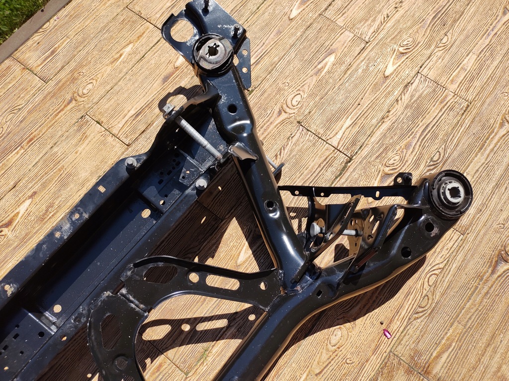 фото №5, Volvo v60 18r- підрамник підрамник задня