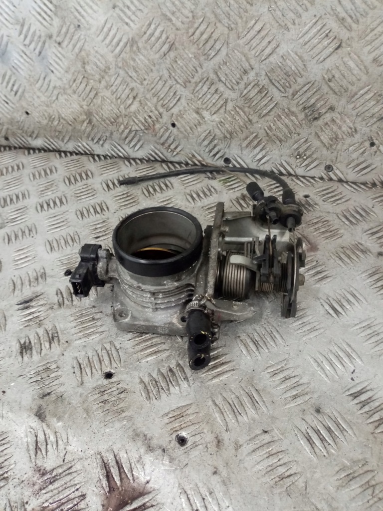 фото №1, Дроссельная заслонка bmw e39 2.0 b 433385