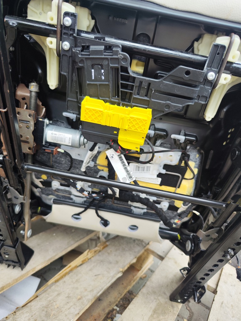 фото №13, Сиденье левый кожа светлая bmw x5 f15