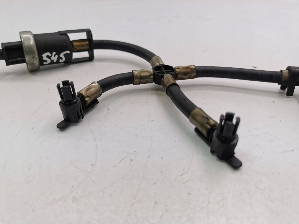 Toyota auris e180 2015 шланг обратный топлива Недорого