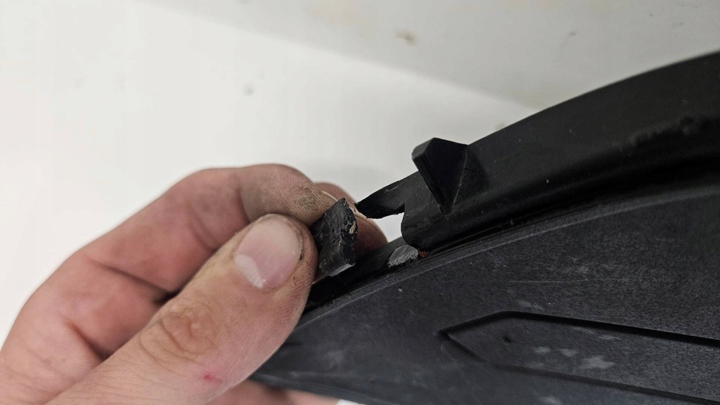 Купить Ford kuga 2 рестайлинг  16-19 st-line перед решётка нижняя бампера передний