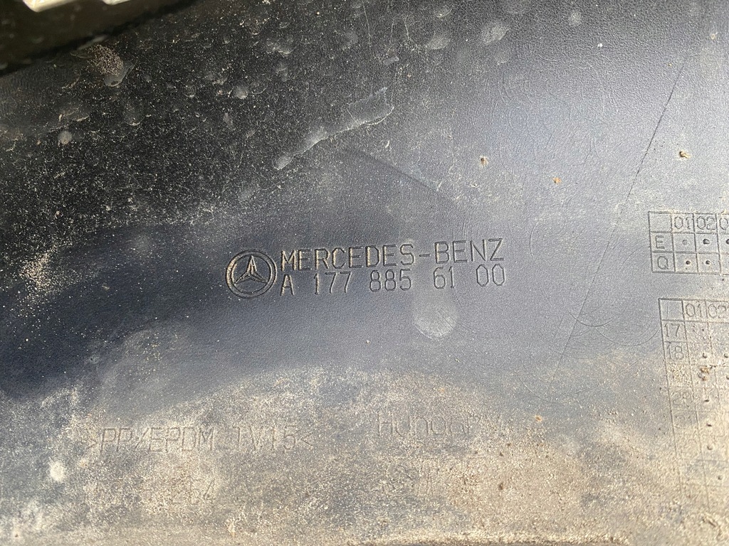 фото №14, Mercedes 177 a klasa amg бампер решётка радиатора diamond перед 1778856100 оригинал