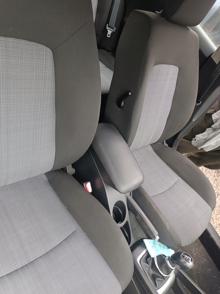 фото №7, Kia ceed i lift kombi сиденья заднее сиденье обшивки потолок