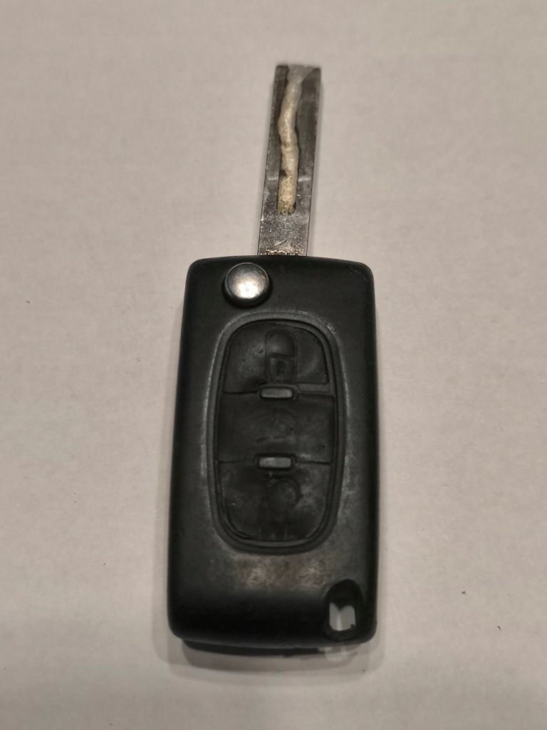 фото №1, Ключ citroen c4 picasso peugeot 407 e25ci009 pcf7941