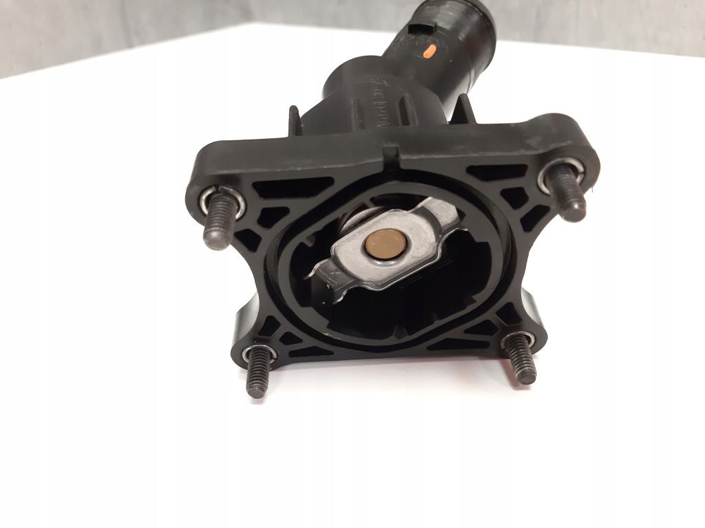 фото №7, Корпус термостата volvo 2.0 d4 31293767 d4204t11