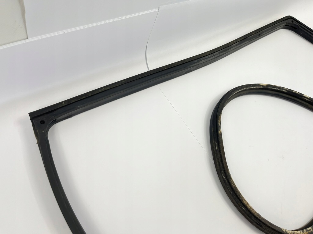 фото №9, Прокладка гумовий двері лівий задня ліва задня mercedes w124 kombi