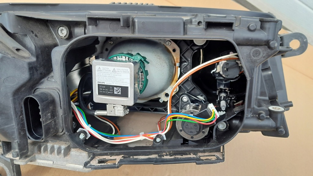 Левая фара передняя фара перед bixenon led 4f0941003cp audi a6 c6 рестайлинг Оригинал