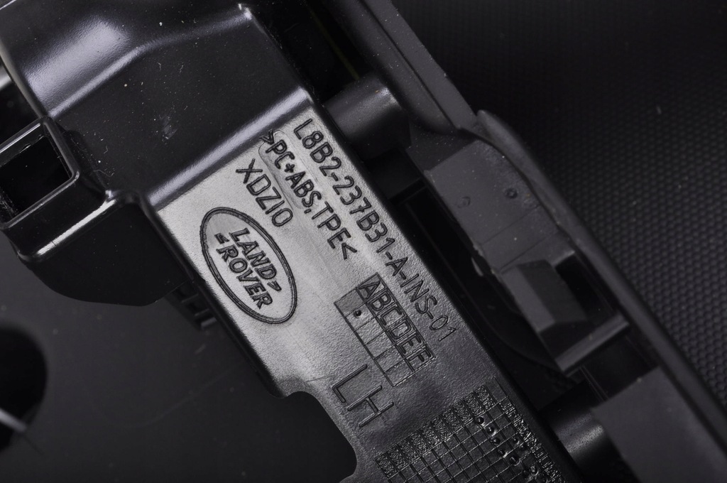 фото №6, Land rover defender l663 обшивка дверь левый перед