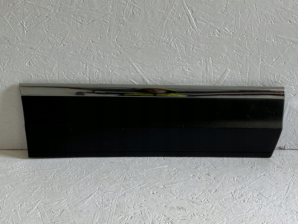 фото №1, Vw t-roc 2ga молдинг дверь правый задняя 2ga854950aa org fv 24h