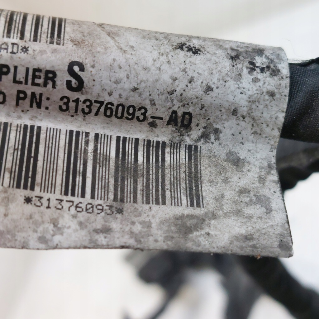 Volvo v40 2 d4 2,0d v42 провода клемма аккумулятор 31409547 e03632100 в Украине