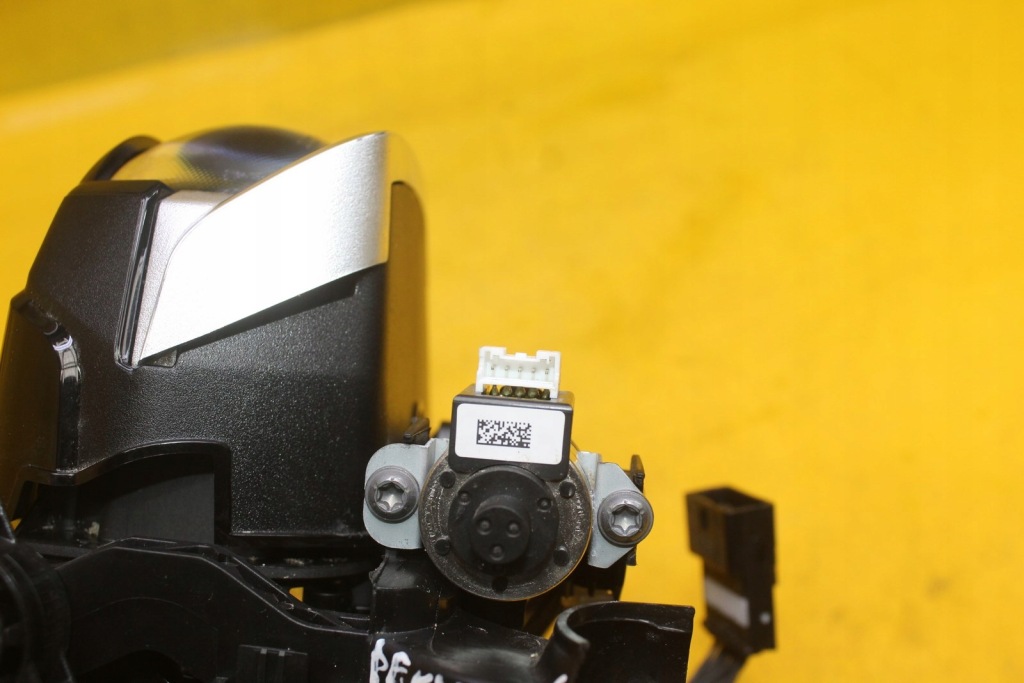 Линза лампы левый перед bmw 3 g20 g21 030110623309 9481701 Доставка