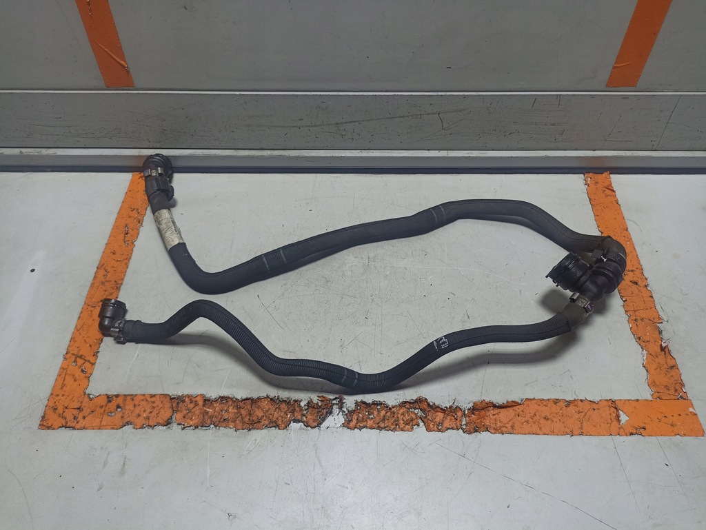 фото №1, Bmw i3 l01 wąż wody