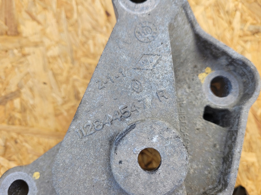 фото №2, Кронштейн подушка двигателя renault dacia 112844547r