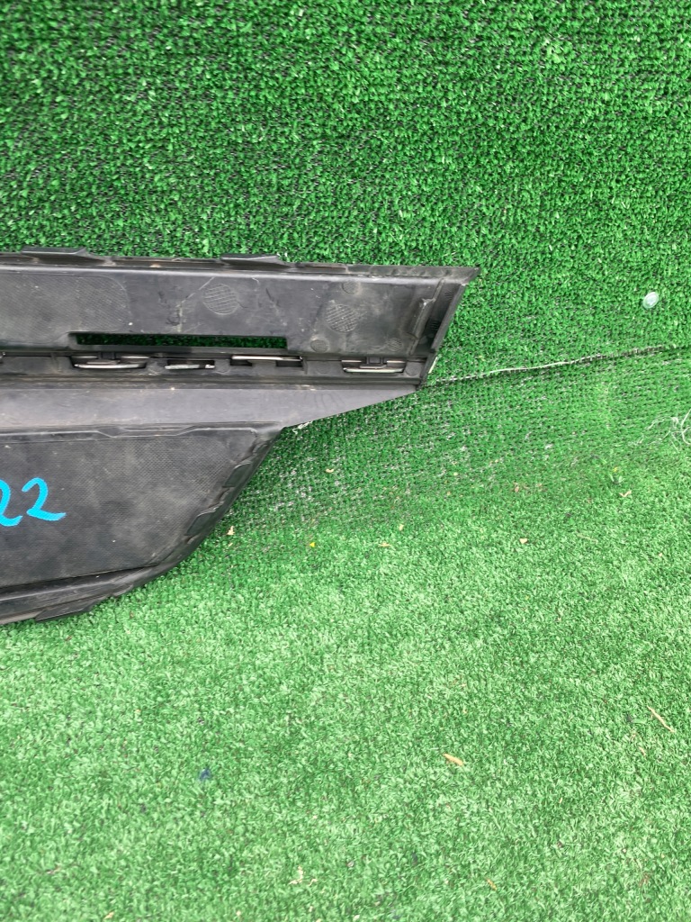 Audi a5 s line 8w6 права решітка решітка  бампера перед гарний стан 8w6807682g Ціна