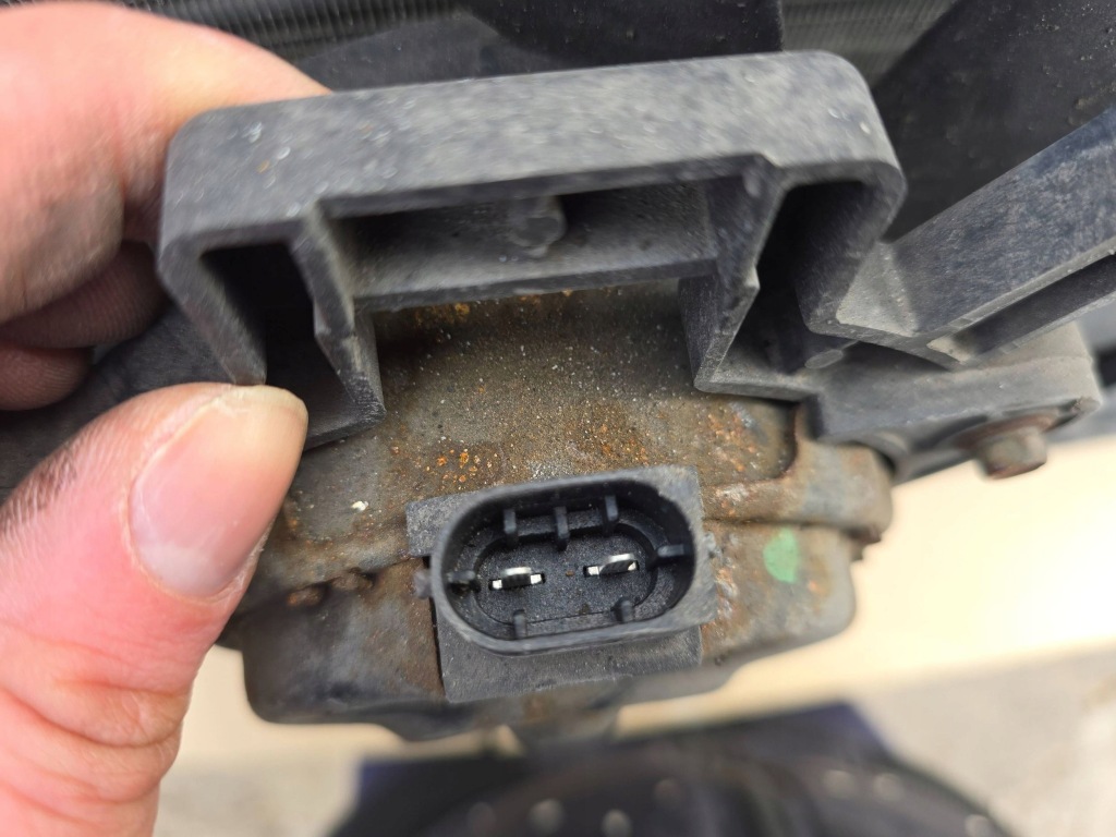 фото №2, Вентилятор радиатора mini cooper one i r50 1.6 16v бензин 01-08 rok,