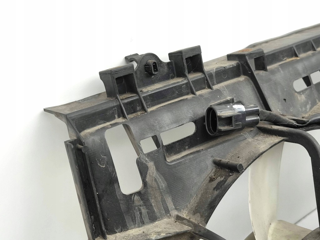 фото №12, Toyota avensis t250 2006 вентиляторы