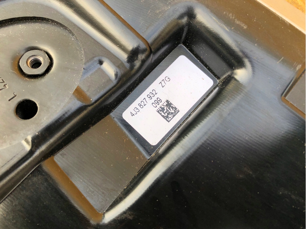 Спойлер кришки спойлер 4j3827932 audi e-tron Київ