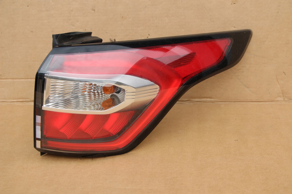 Купити Ідеальний стан ford kuga 2 mk2 рестайлінг  фара led задній задня правий правий оригінал європа  2016-19