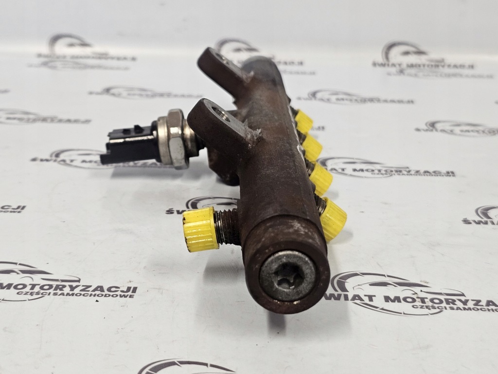 Dacia duster 1.5 dci k9k896 eu5 continental 13r молдинг впрыскная 8200704217 Недорого