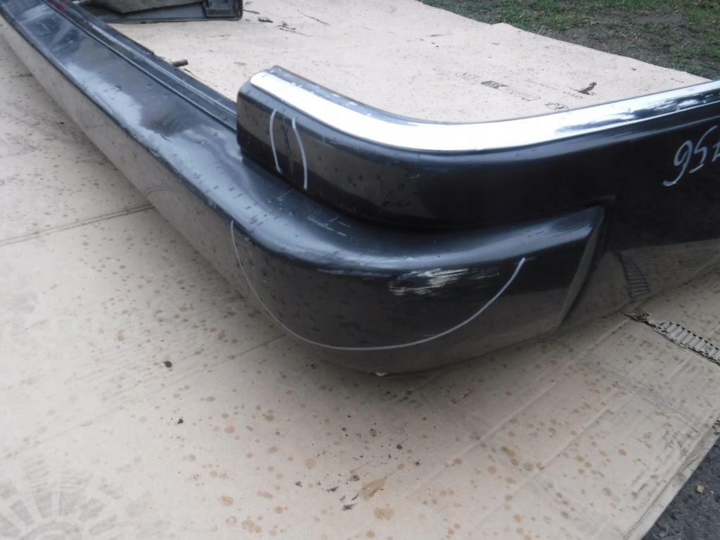 Купити Бампер задні mercedes w124 універсал