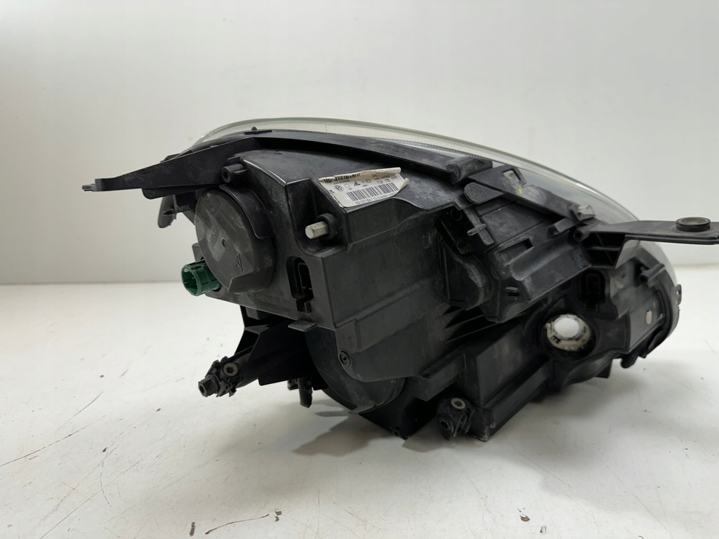 фото №12, Лампа левая перед alfa romeo giulietta тонированная обычная+ led 00505202200