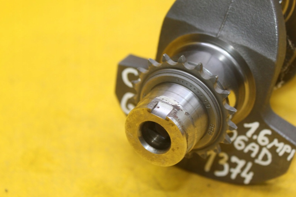 Wał коленчатый vw golf vi audi a3 8p seat leon skoda 1.6 mpi ccs 06ad da50857 с Разборки