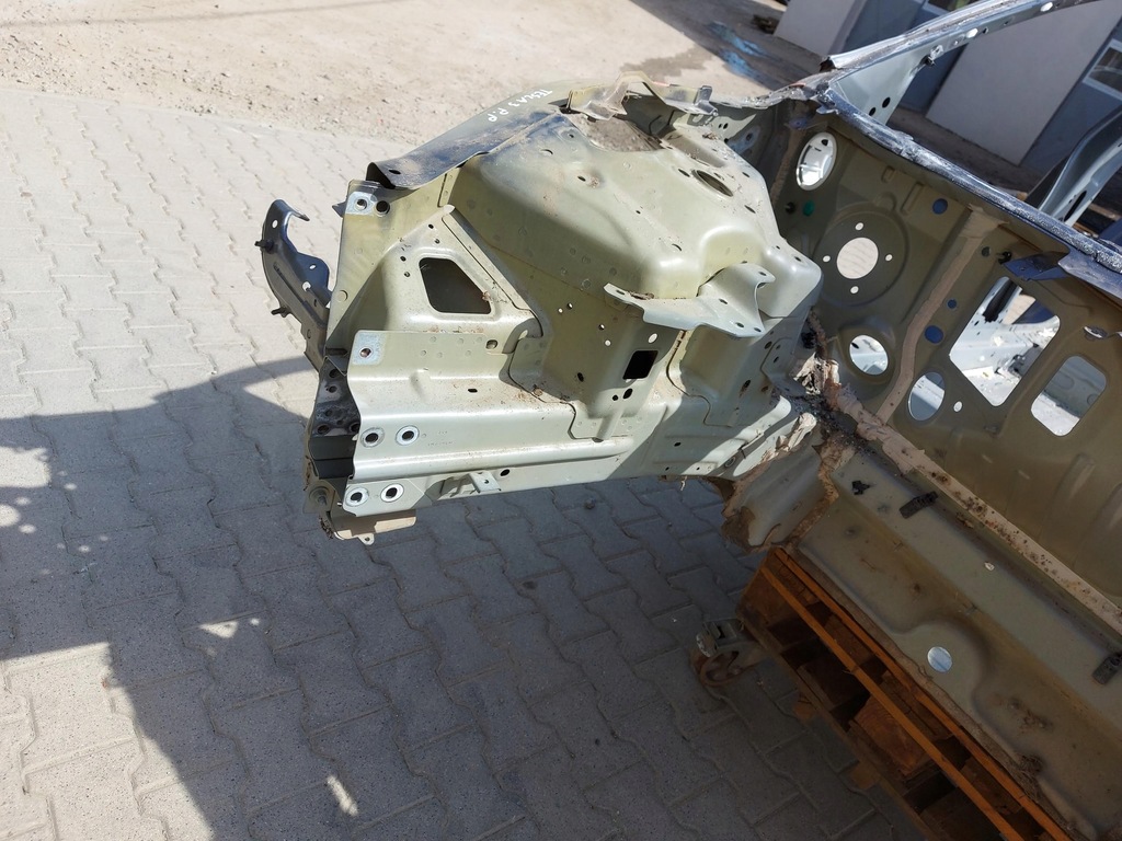 фото №3, Tesla model 3 лонжерон чверть правий перед