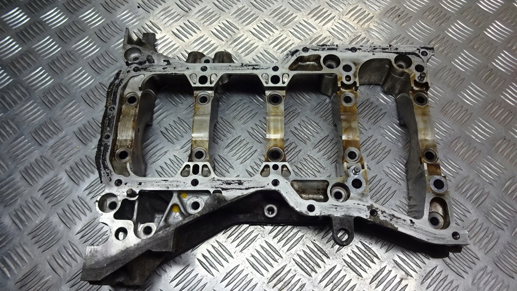 фото №1, Основание вала полублок двигателя primera p12 2.0