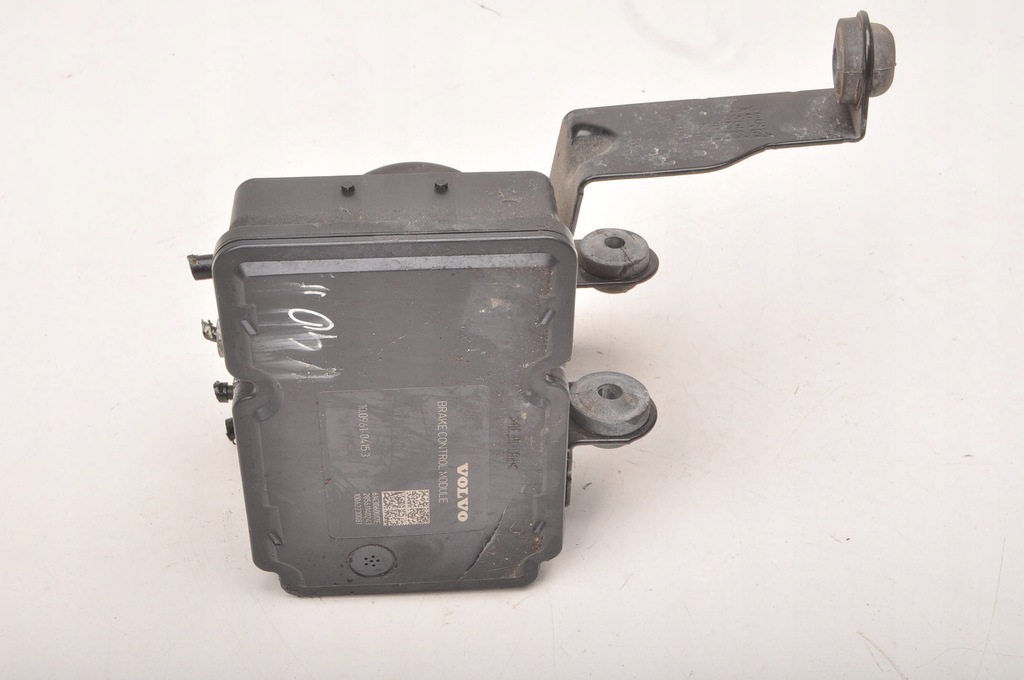 фото №7, Volvo v40 ii 1.6 d2 114km насос abs 31400643