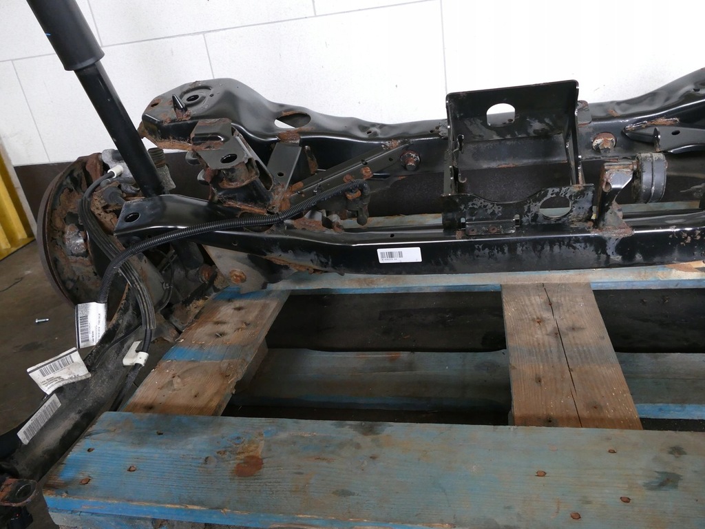 фото №16, Volvo v40 ii підрамник балка підвіска важіль задня