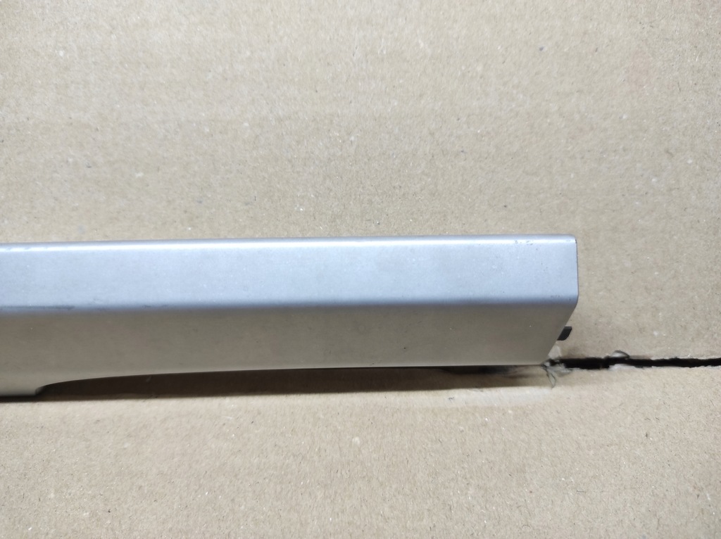 фото №6, Заглушка накладка рейлінг права задня renault laguna iii kombi