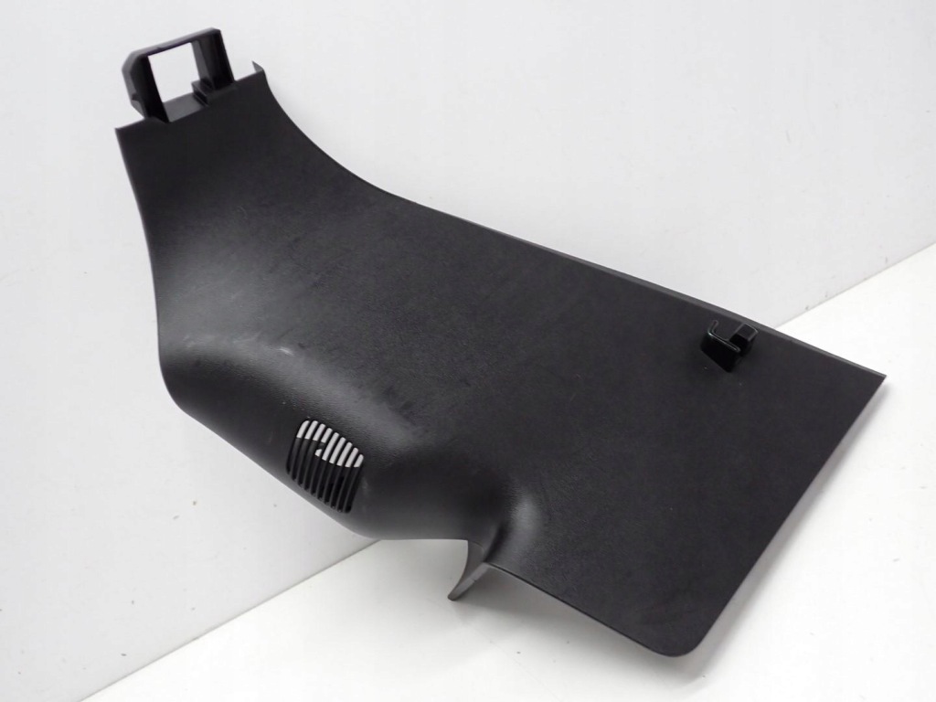 фото №1, Обшивка защита стойка багажника правый задняя 1ht04dx9ac lancia voyager 15r