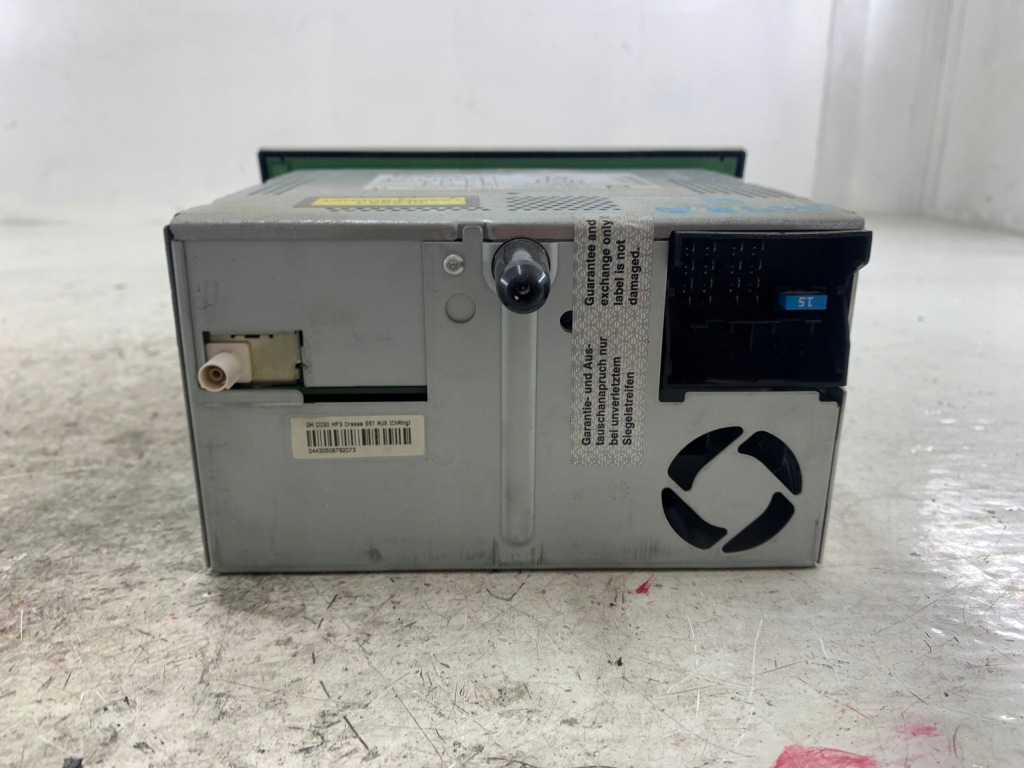 Opel astra iii h zafira b радио заводской 13255553 Оригинал