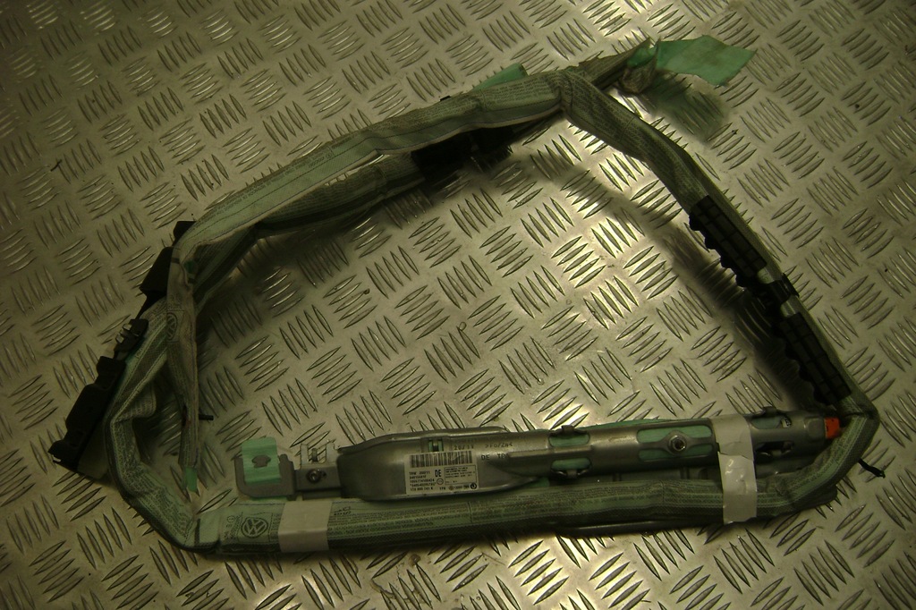 фото №1, Vw touran ii - шторка безпеки ліва