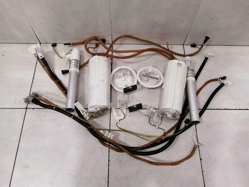 Купити Bentley w12 flying track fuel насос electric set 3w8919087g