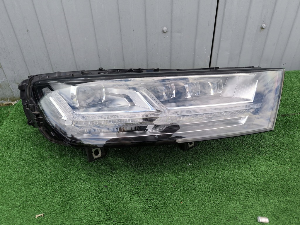 фото №1, Audi q7 4m лампа передняя правая full led 4m0941036 комплектная